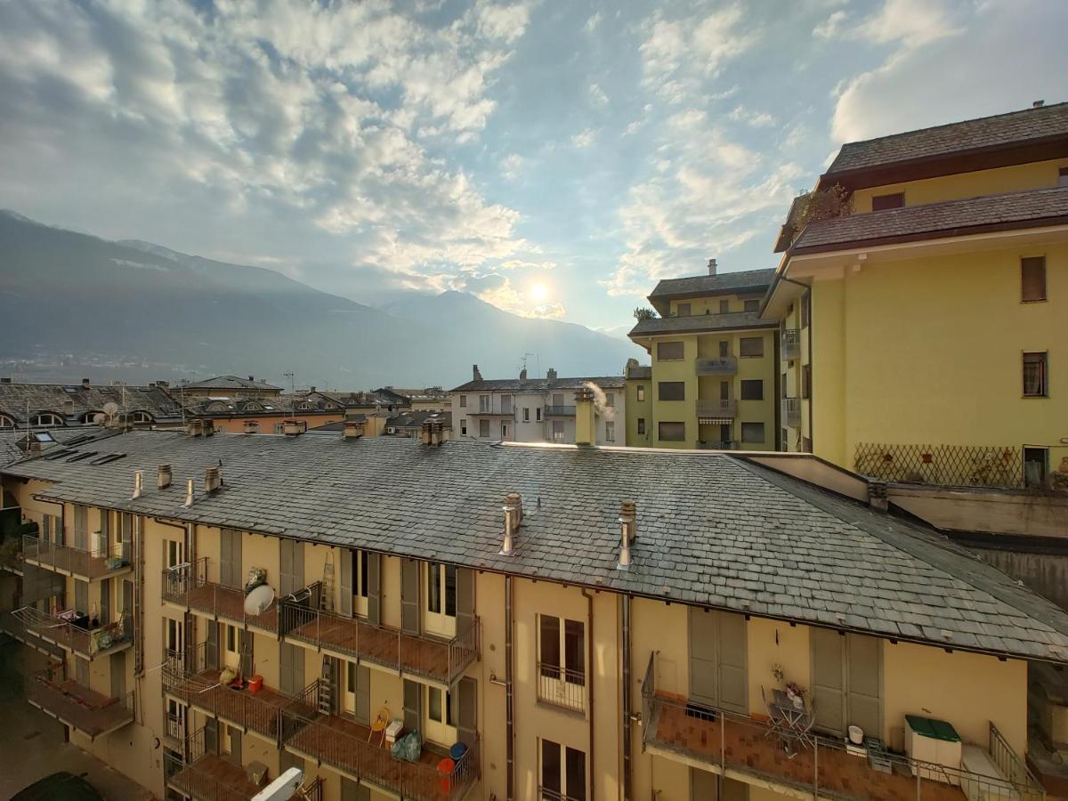 Апартаменты La Casa Del Birraio Сондрио Экстерьер фото